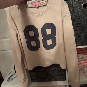 Edikted Beige Cropped Sweatshirt with Navy Graphic